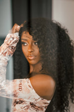 Load image into Gallery viewer, Burmese Loose Curly Clip Ins